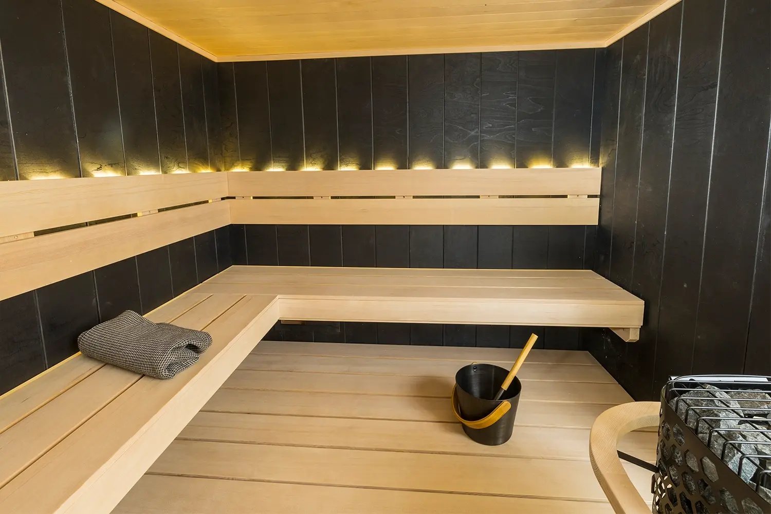 Designer sauna features